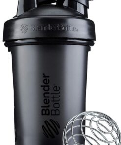 BlenderBottle Botella clásica V2 perfecta para batidos de proteínas y preentrenamiento, 20 onzas, color negro